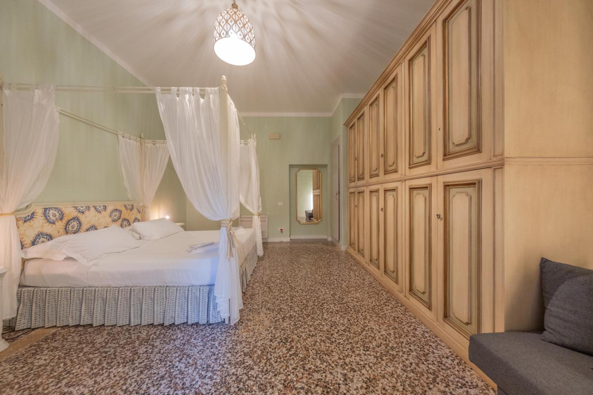 Lungarno Buozzi 7 Apartments Pisa Exterior photo